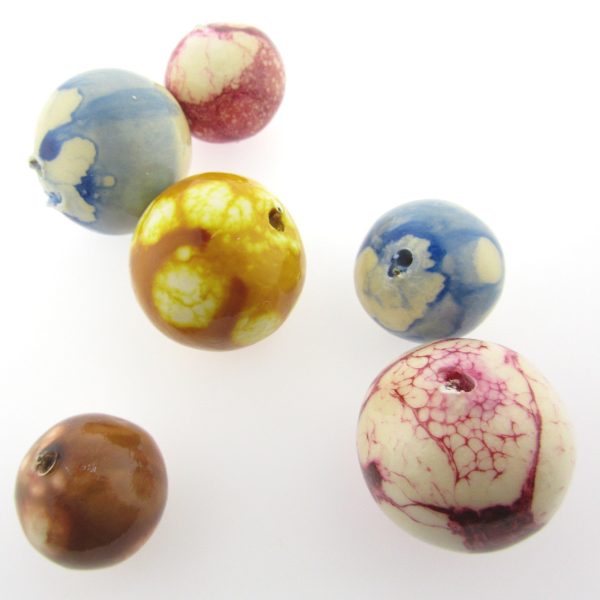 25MM Yellow Marbled Paper Mache Bead (12 pieces) on Sale